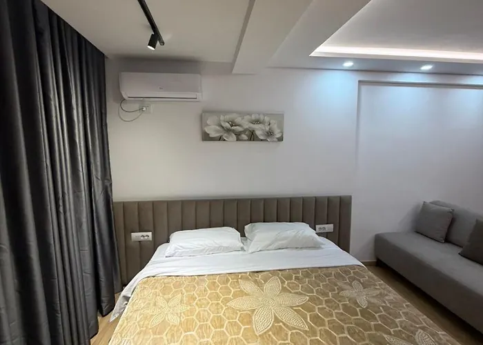 Chill Bllok 地拉那